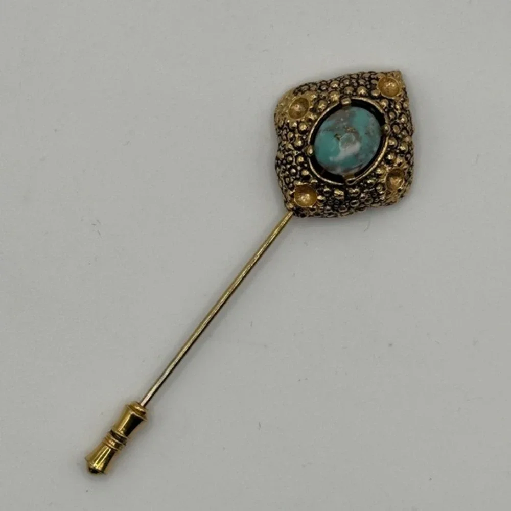 Vintage Sarah Coventry Faux Turquoise‎ Gold Tone Textured Stick Pin Lapel Brooch